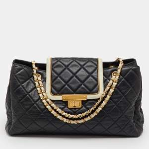 Pre Owned Chanel Black/Cream Quilted Leather East/West Mademoiselle Accordion Flap Bag