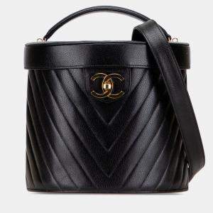 Pre Owned Chanel Black CC Chevron Caviar Turnlock Vanity Bag