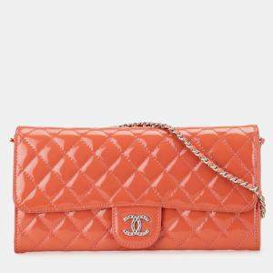 Pre Owned Chanel Red Quilted Patent Brilliant East West Wallet On Chain