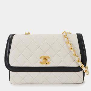 Pre Owned Chanel Turnlock CC White/Black Leather Flap Bag