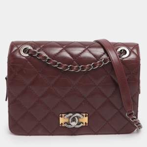 Pre Owned Chanel Burgundy Quilted Aged Leather Day Trip Flap Bag