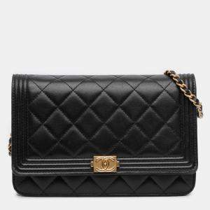 Pre Owned Chanel Black Quilted Lambskin Boy Wallet On Chain