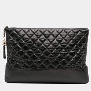 مملوكة مسبقًا Chanel Black Large Aged Calfskin Gabrielle O Case Clutch