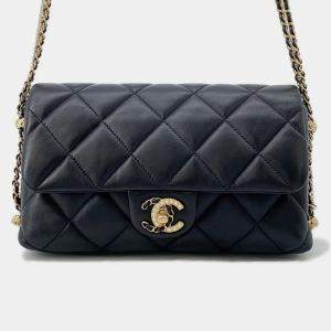 Pre Owned Chanel Matelasse Chain shoulder Bag Black Lambskin Faux Pearl