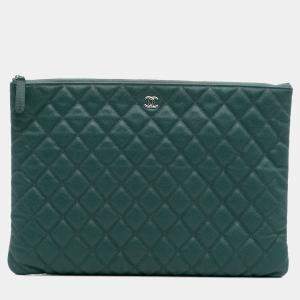 Pre Owned Chanel Green Large Quilted Caviar O Case Clutch