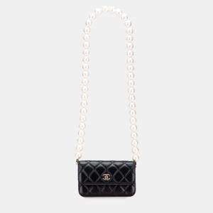 Pre Owned Chanel Black Quilted Calfskin Maxi Pearls Clutch With Chain