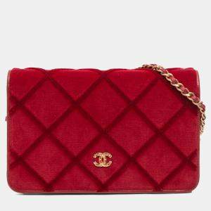 Pre Owned Chanel Red CC Quilted Velvet Wallet on Chain