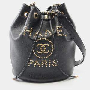 مملوكة مسبقًا Chanel Deauville Black Leather Shoulder Bag