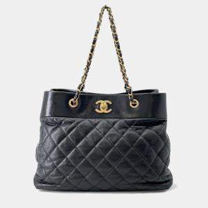 Pre Owned Chanel Matelasse Cc Logo Chain Tote Black Leather