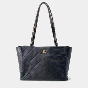 Pre Owned Chanel Matelasse  Black Calf Leather Tote