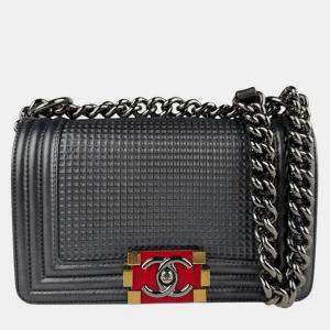 Pre Owned Chanel Boy Chanel Shoulder Bag In Metallic Gray Leather
