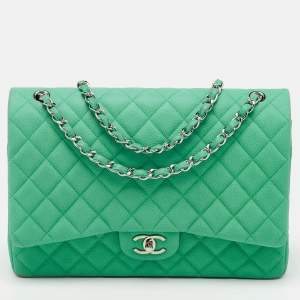 Pre Owned Chanel Green Quilted Caviar Leather Maxi Classic Double Flap Bag