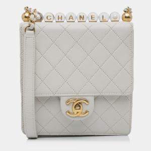 Pre Owned Chanel White Mini Chic Pearls Crossbody