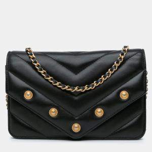 Pre Owned Chanel Black Chevron Lambskin Button Wallet On Chain