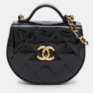 Pre Owned Chanel Black Mini CC Quilted Patent Leather Top Handle Clutch with Chain