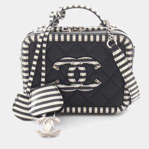 Pre Owned Chanel CC Filigree Black/White Leather Small Vanity Shoulder Bag