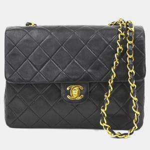 Pre Owned Chanel Matelasse Shoulder Bag In Lambskin  Black And Gold