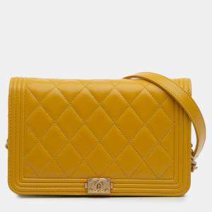 Pre Owned Chanel Yellow Quilted Lambskin Boy Wallet On Chain