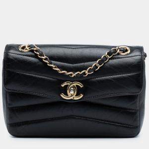 Pre Owned Chanel Black Small Chevron Shiny Lambskin Miroir Flap Bag