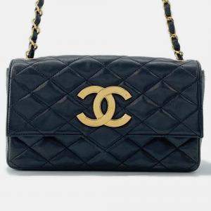 Pre Owned Chanel Matelasse Chain shoulder Bag Black Lambskin