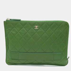 Pre Owned Chanel Green Leather clutch