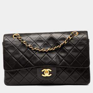 Pre Owned Chanel Black Medium Classic Lambskin Double Flap