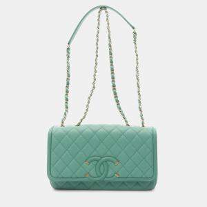 Pre Owned Chanel Cc Filigree Shoulder Bag Caviar Skin Grained Calf Green