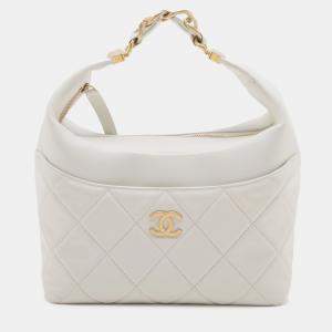 Pre Owned Chanel White Quilted Calfskin Close To Me Hobo