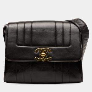 Pre Owned Chanel Black Vertical Quilt Lambskin Flap