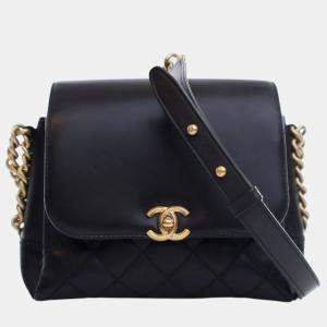 Pre Owned Chanel Black Quilted Goatskin Side Chain Compartment Flap