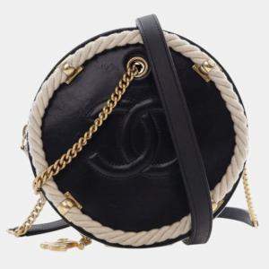 Pre Owned Chanel Black White Crumpled Calfskin En Vogue Round Bag