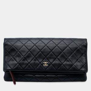 Pre Owned Chanel Black Quilted Lambskin CC Beauty Foldover Clutch