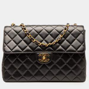 Pre Owned Chanel Black Jumbo Classic Lambskin Single Flap