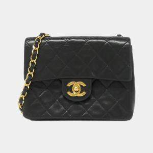 Pre Owned Chanel Black Lambskin Leather Shoulder Bag