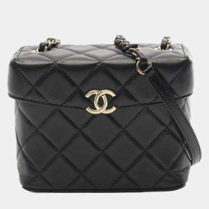 Pre Owned Chanel Matelasse Small Box Shoulder Bag In Lambskin Leather Black