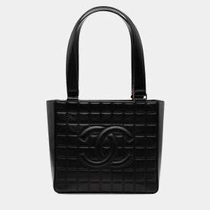 Pre Owned Chanel Black Chocolate Bar Lambskin Shoulder Bag