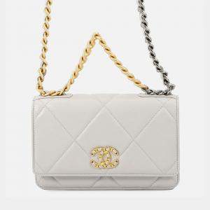 Pre Owned Chanel Chanel19 Chain Wallet Gray Lambskin