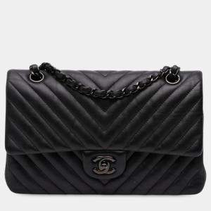 Pre Owned Chanel Black Medium Classic Chevron Lambskin Double Flap