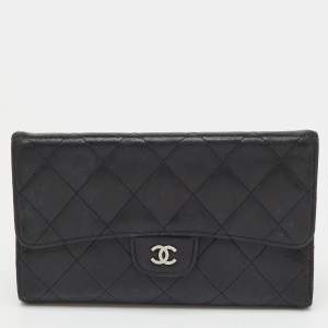 Pre Owned Chanel Black Patent Leather CC Card Case