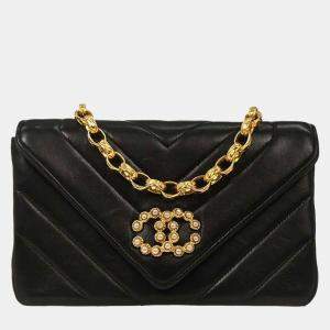 Pre Owned Chanel Black Lambskin Chevron Shoulder Bag