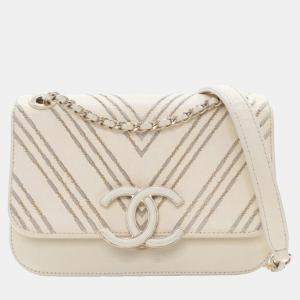 Pre Owned Chanel White Small CC Chevron Sheepskin Subtle Flap