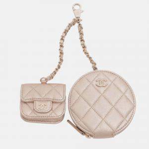 Pre Owned Chanel Gold Quilted Metallic Lambskin Round Clip On Coin Purse and Airpods Case