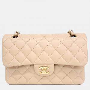 Pre Owned Chanel Beige Leather Caviar Classic Small