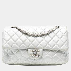 Pre Owned Chanel Silver Medium Classic Lambskin Double Flap