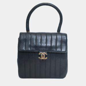 Pre Owned Chanel 1991-94 Black Vertical Quilted Lambskin Top Handle Bag