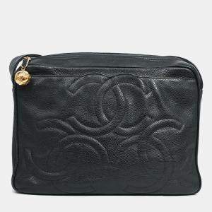 مملوكة مسبقًا Chanel 1986-1988 Black Caviar Leather Triple CC Logo Crossbody