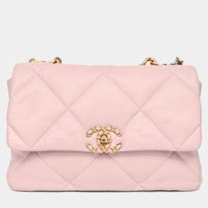 مملوكة مسبقًا حقيبة شانيل 2021 جلد حمل وردي فاتح كبيرة بسلسلة