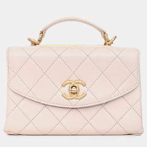 Pre Owned حقيبة شانيل "2020" يد علوية صغيرة جلد لامب بطبعة متقاطعة بلون بيج مع تجهيزات ذهبية مربعة