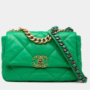 Pre Owned Chanel Green Medium Lambskin 19 Flap