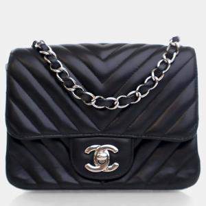 Pre Owned حقيبة رفرف مربعة صغيرة جلد خروف شيفرون أسود شانيل